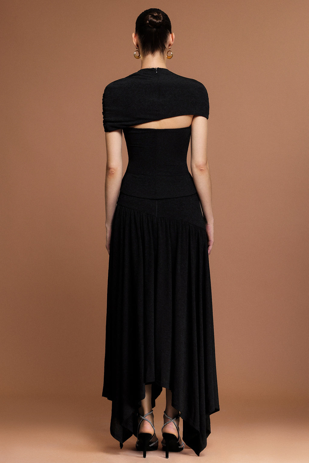 Gaki Short Sleeves Asymmetric Folds Top And Skirt Two-Piece Set