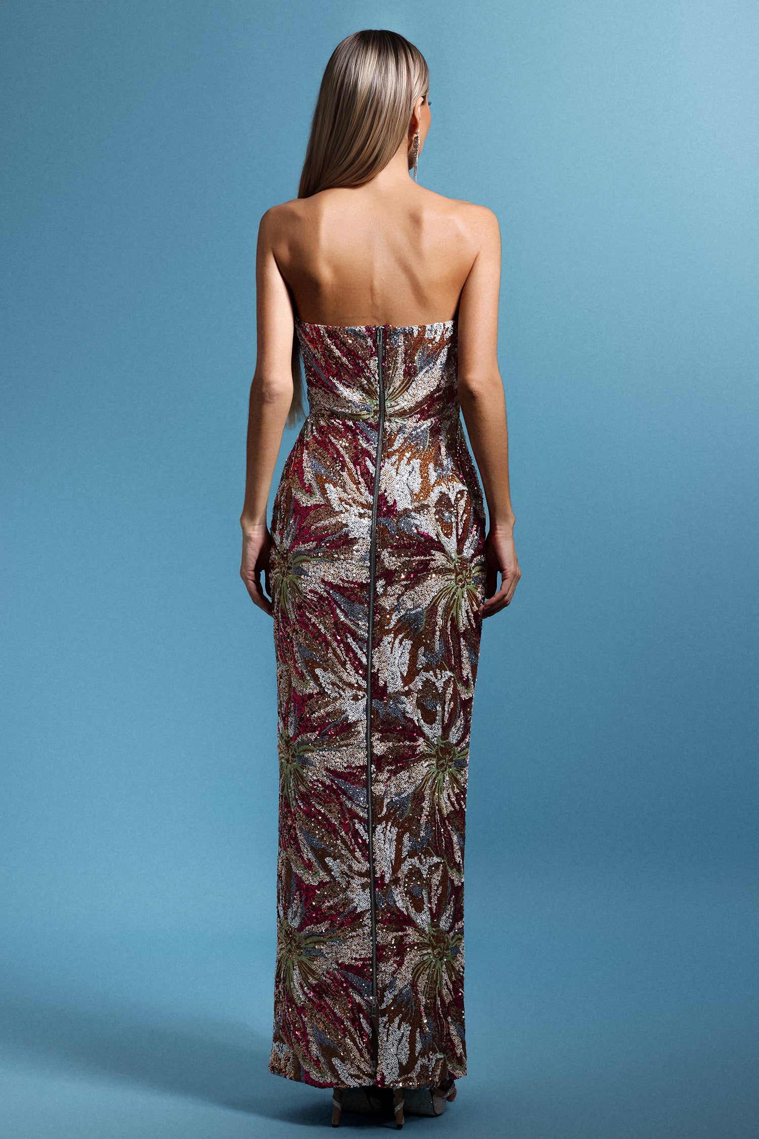 Locia Sleeveless Sequins Maxi Dress	