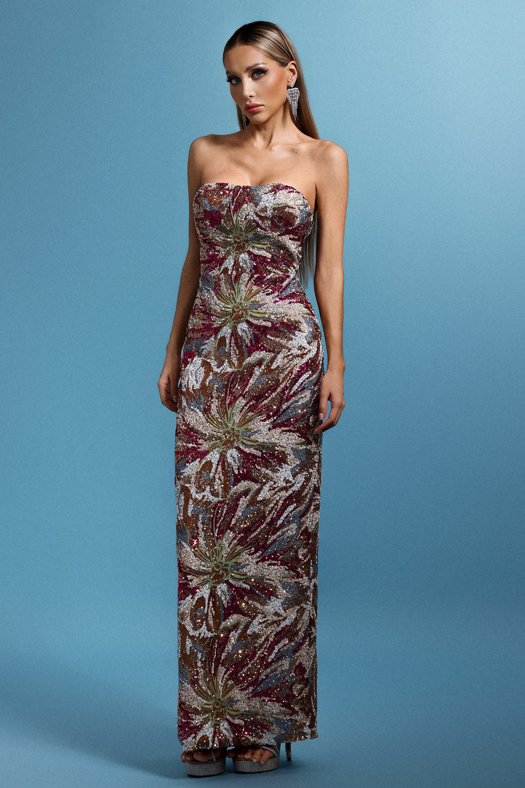 Locia Sleeveless Sequins Maxi Dress	