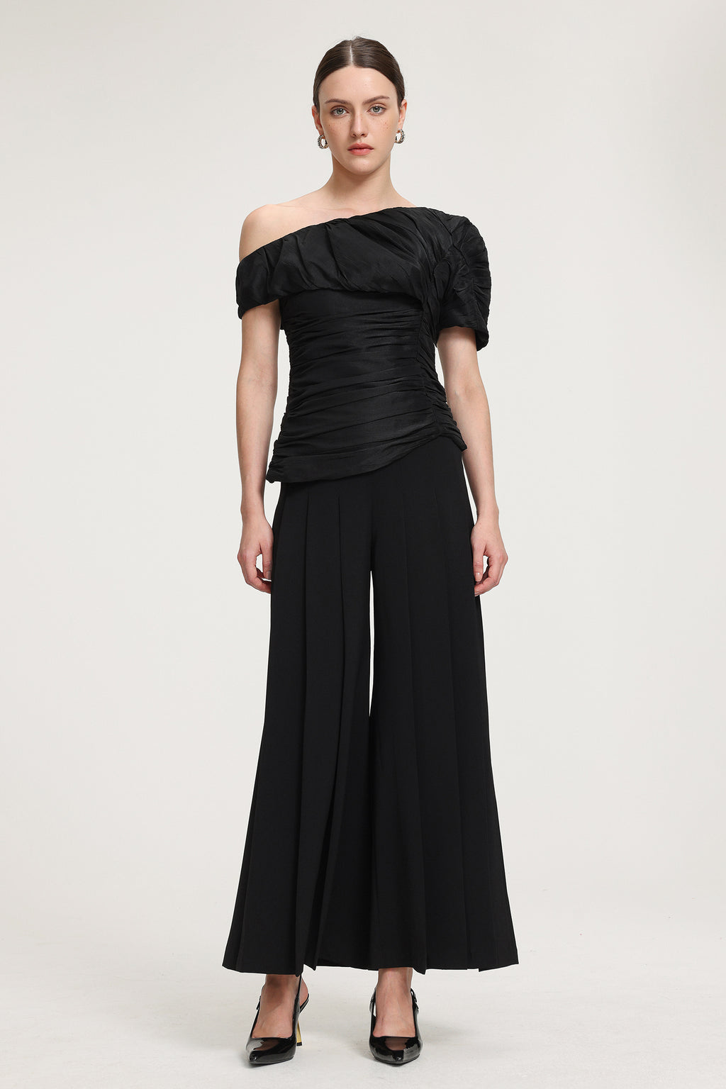 Top: Ruched One - Shoulder Taffeta Top£»Pants: Pleated Wide-Leg Trousers	