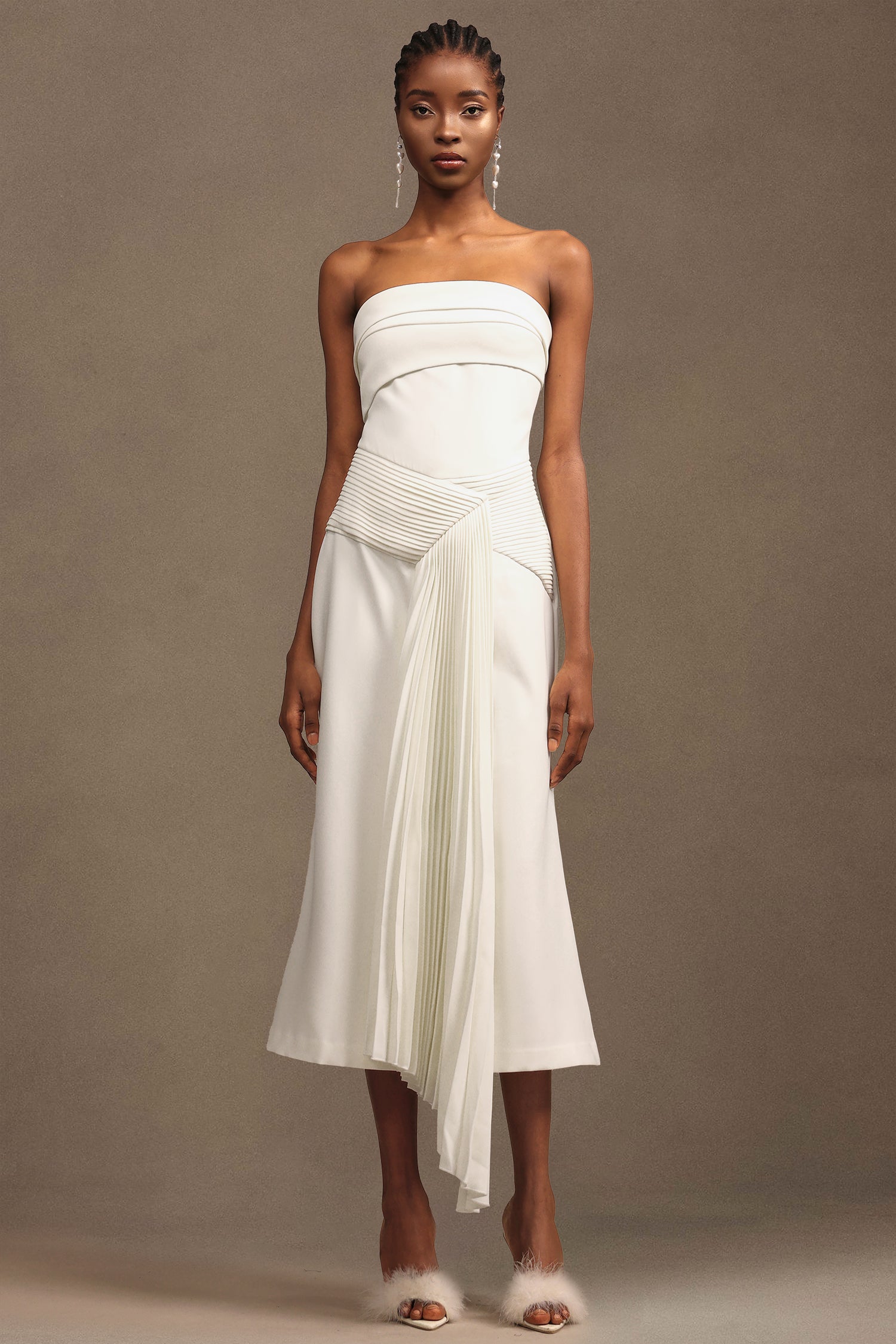 Trese Sleevess Fold Maxi Dress	