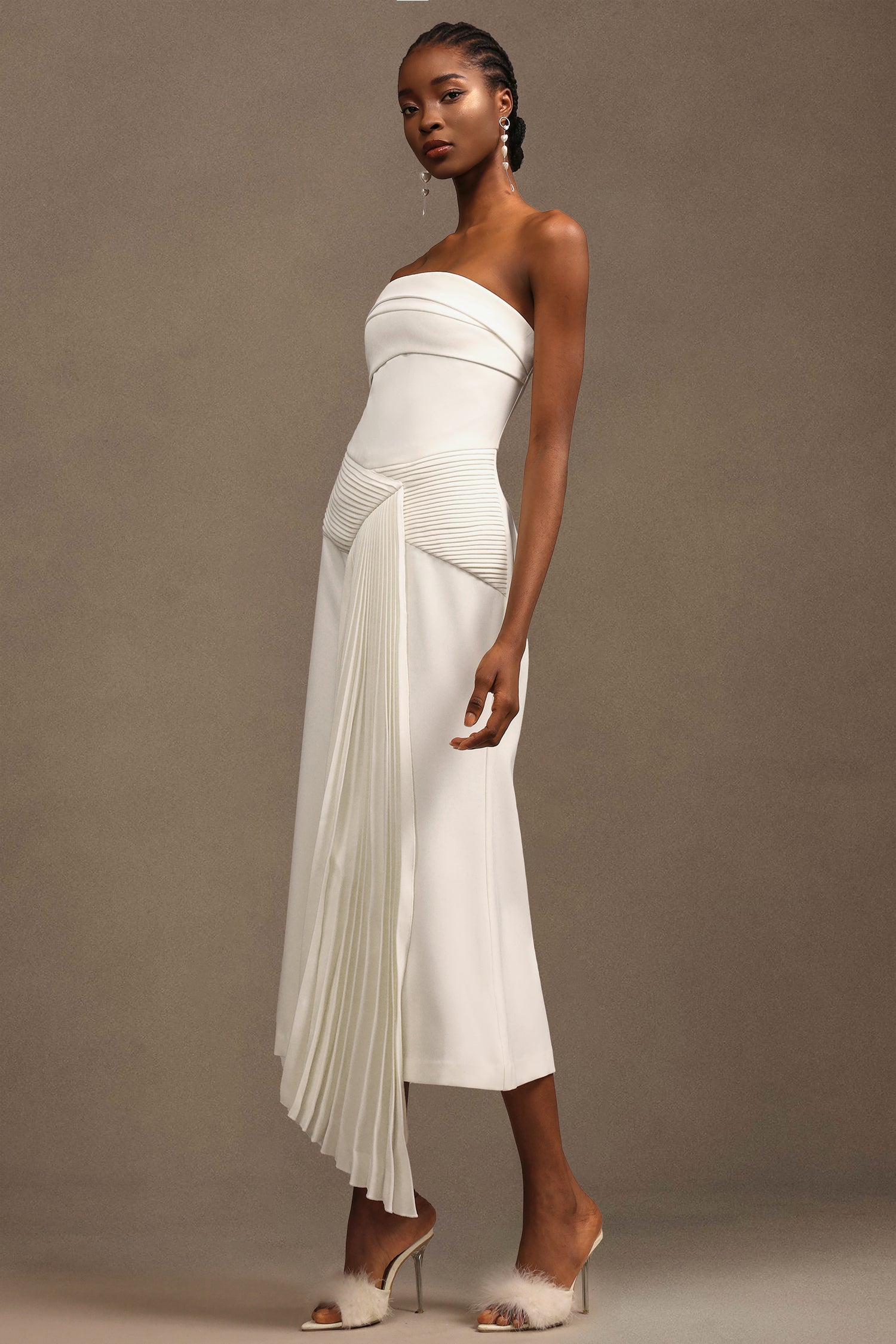Trese Sleevess Fold Maxi Dress	
