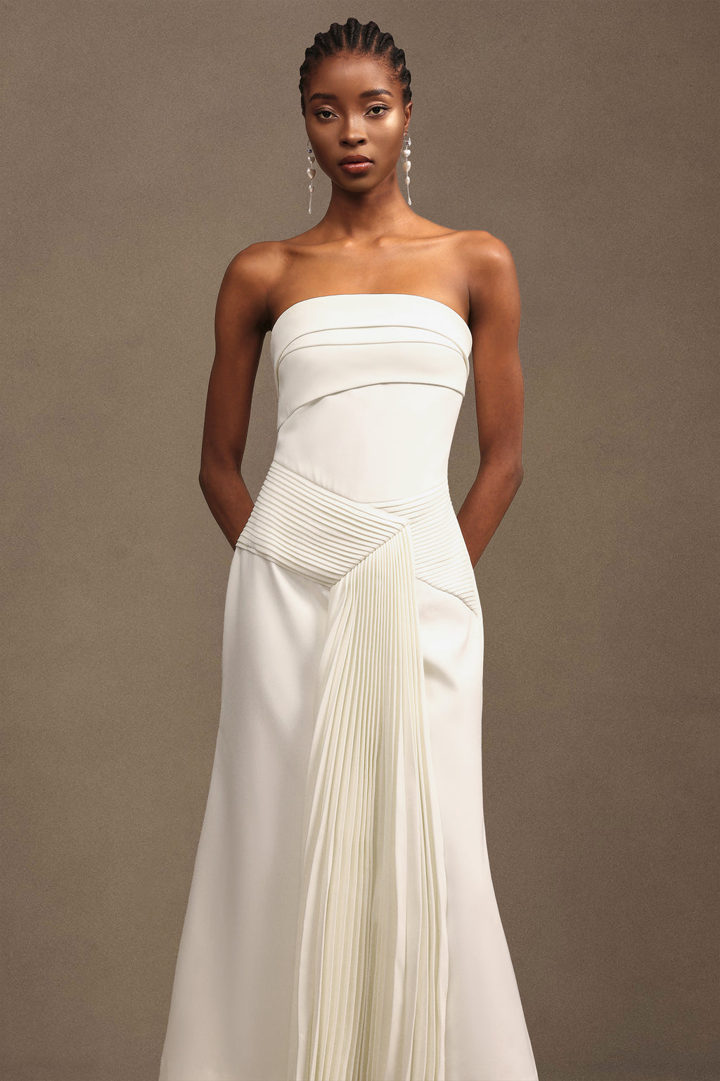 Trese Sleevess Fold Maxi Dress	
