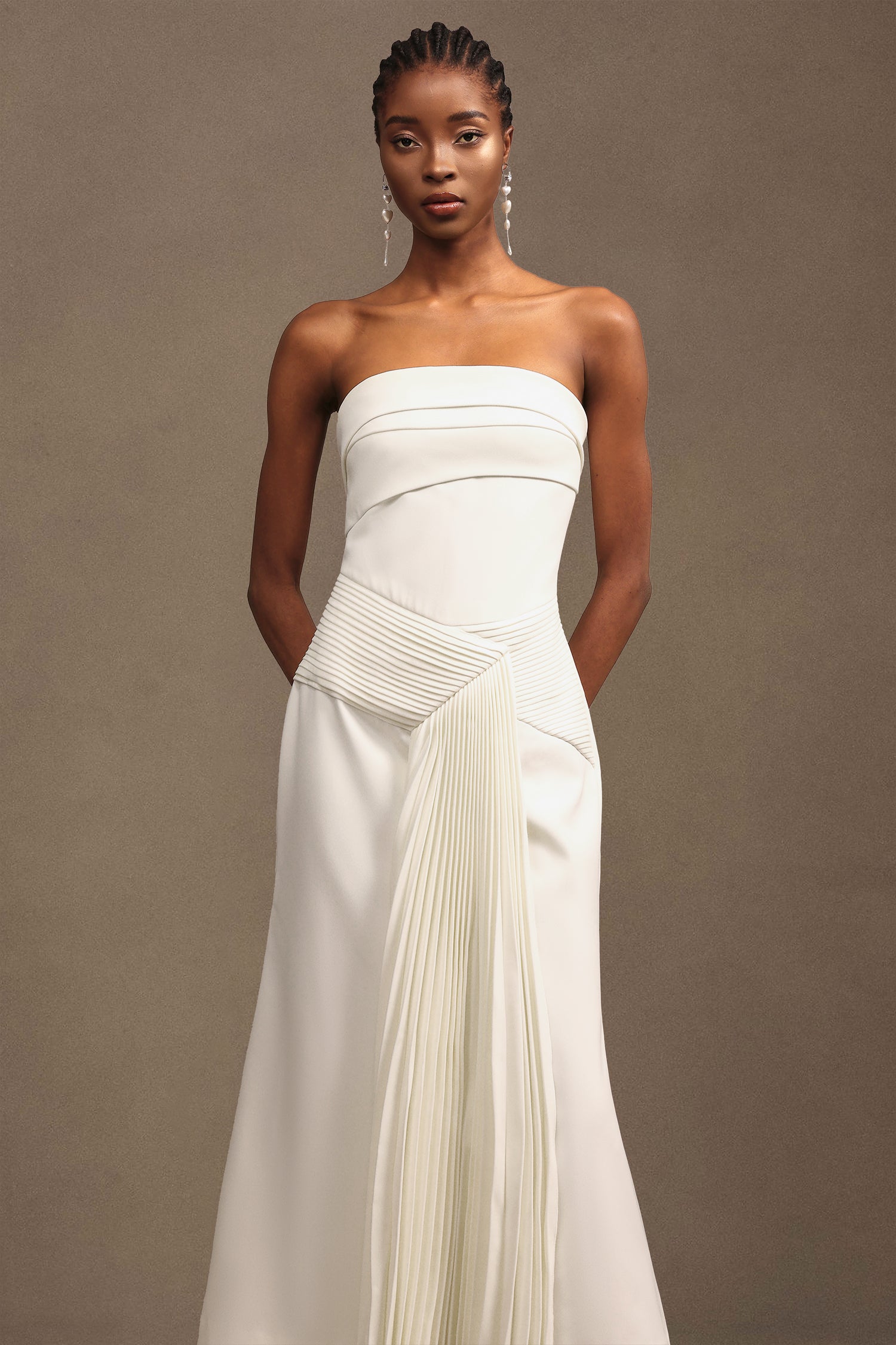 Trese Sleevess Fold Maxi Dress	