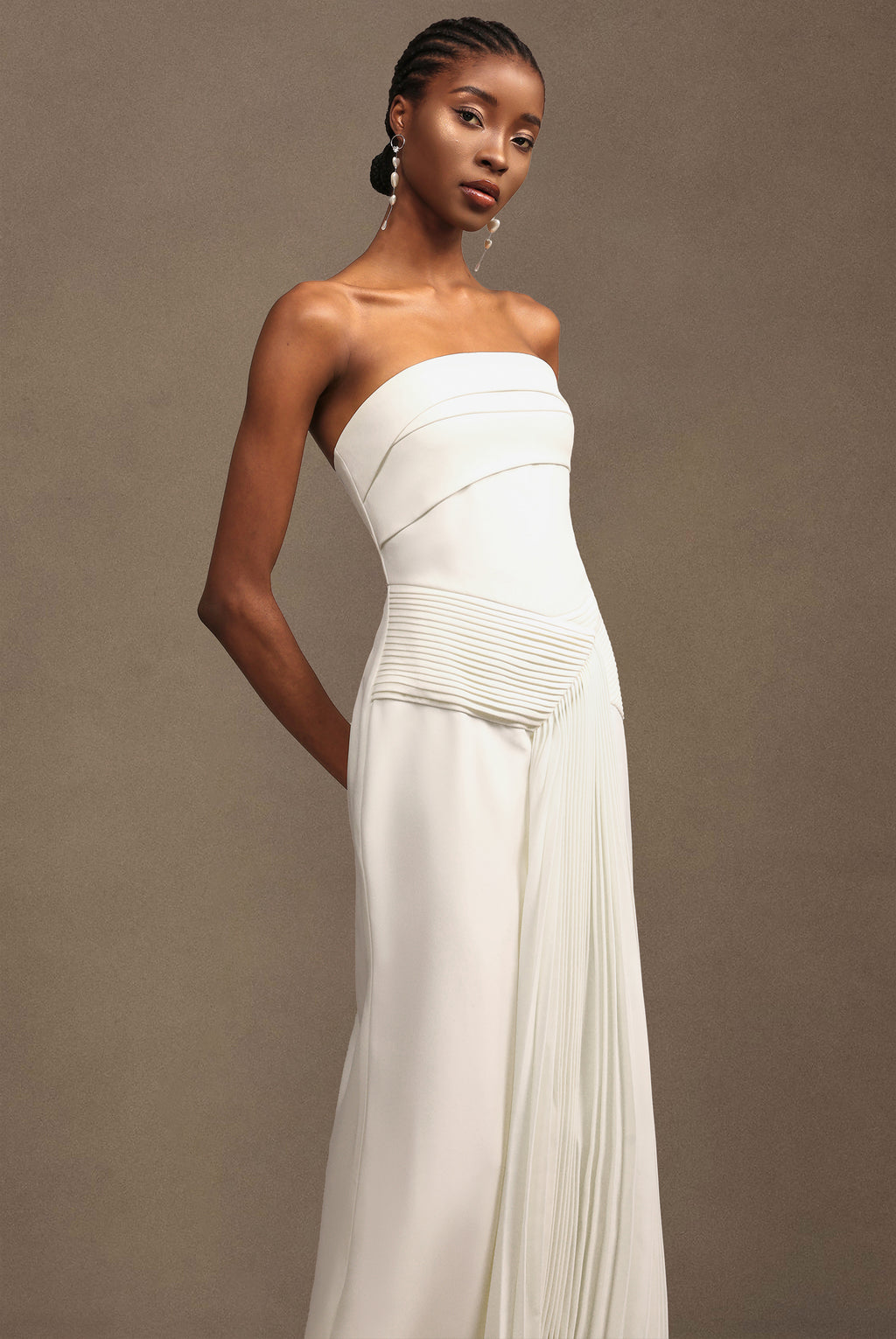 Trese Sleevess Fold Maxi Dress	