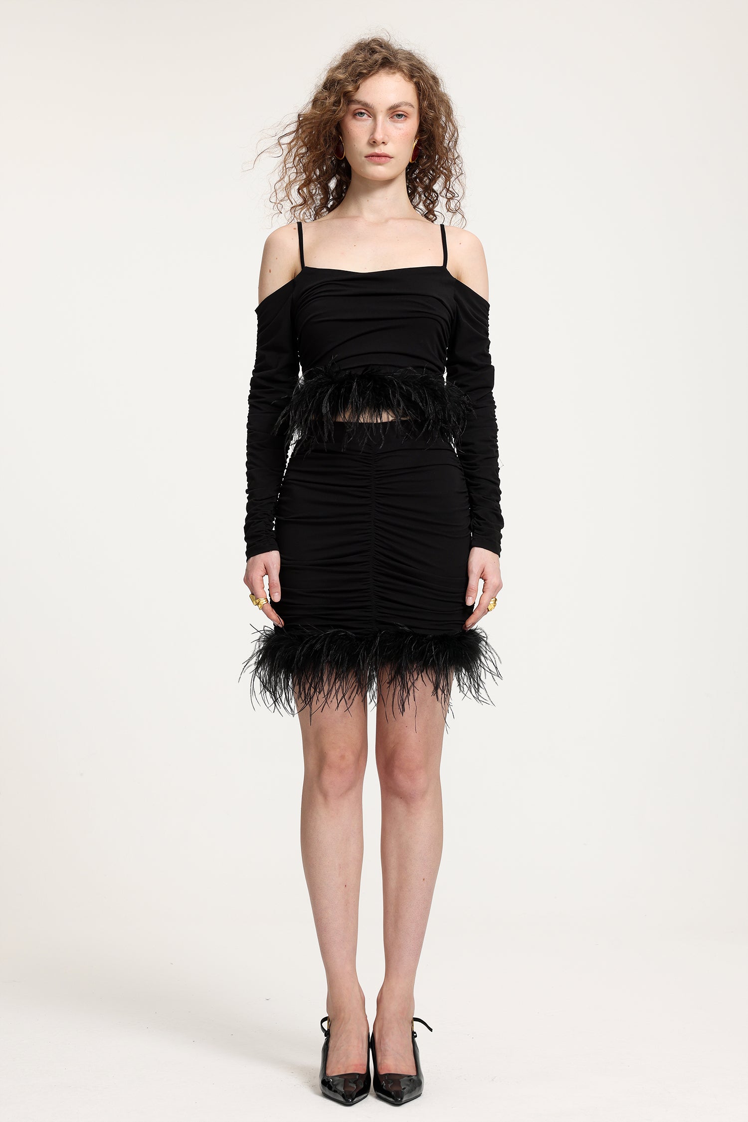 Feather-Trimmed Ruched Off-Shoulder Jersey Set	