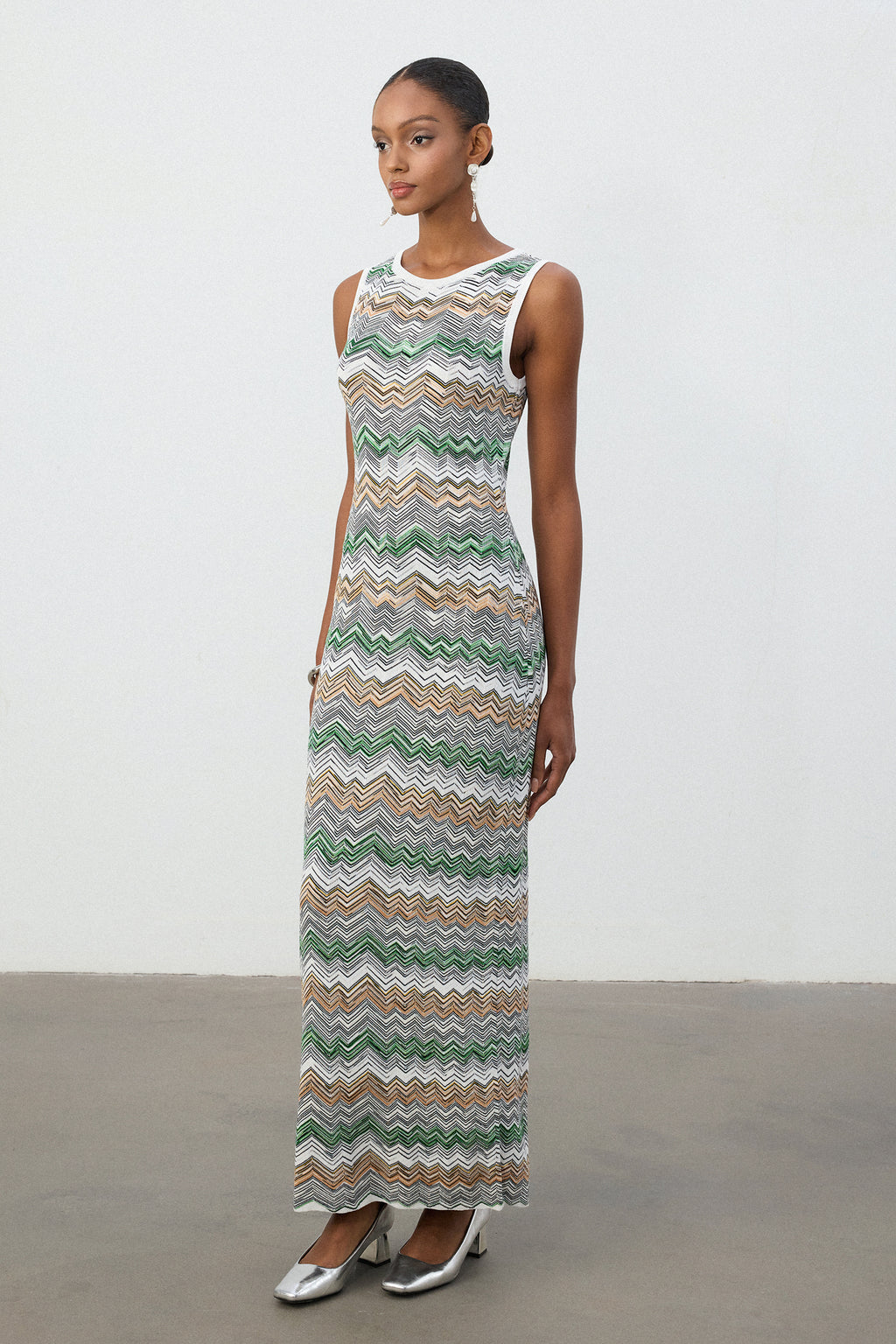 Earthy Chevron Knit Sleeveless Maxi Dress	