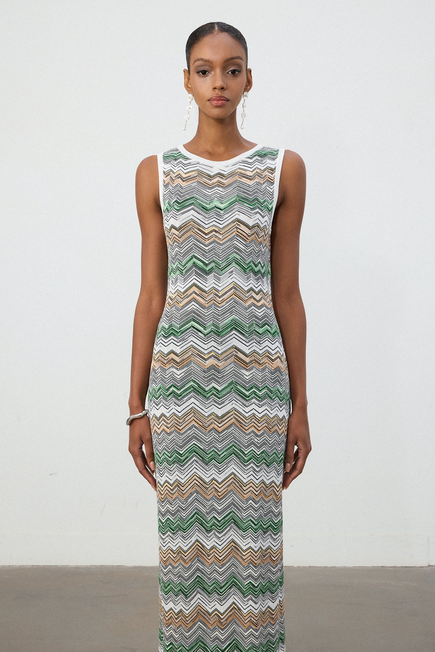 Earthy Chevron Knit Sleeveless Maxi Dress	