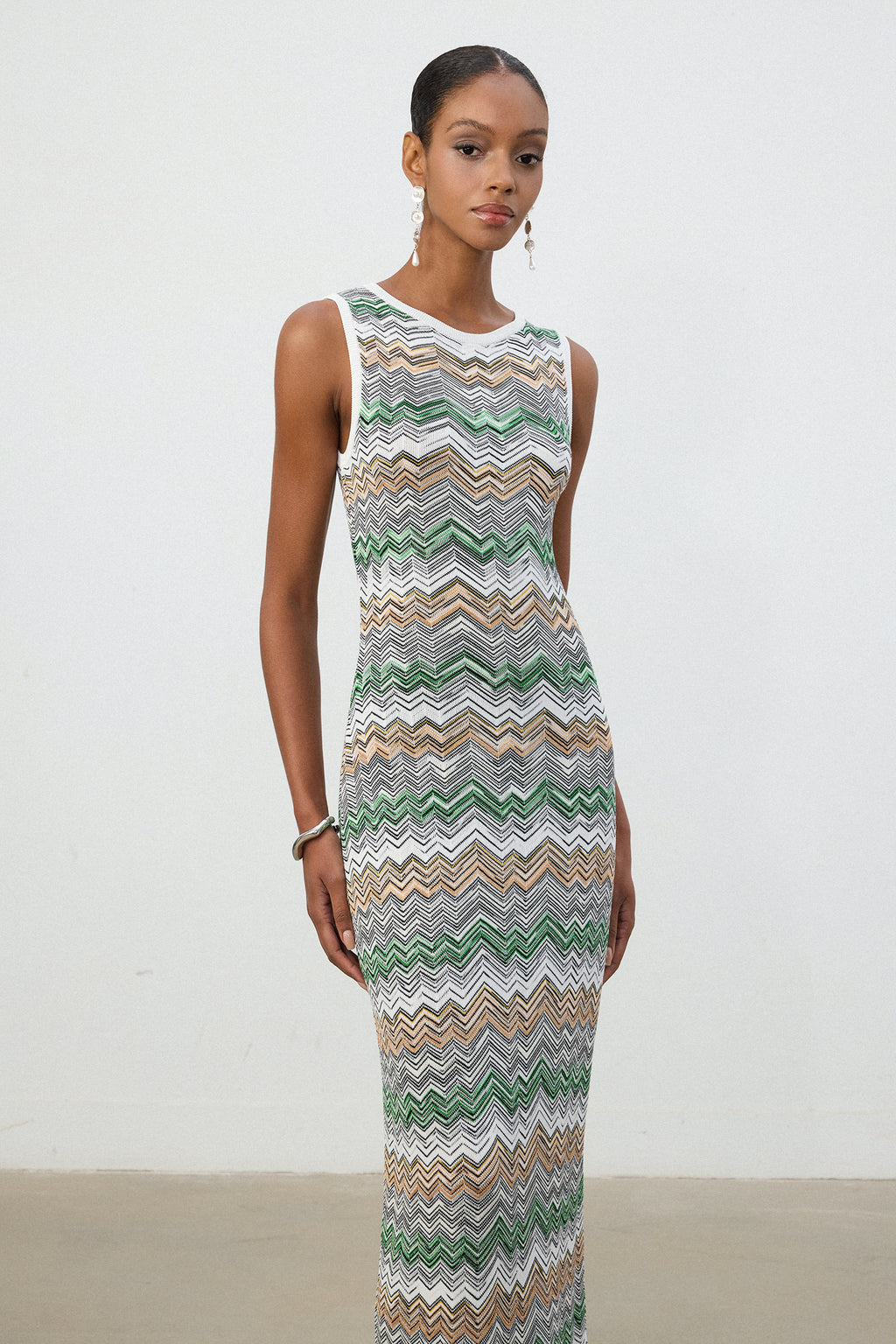 Earthy Chevron Knit Sleeveless Maxi Dress	