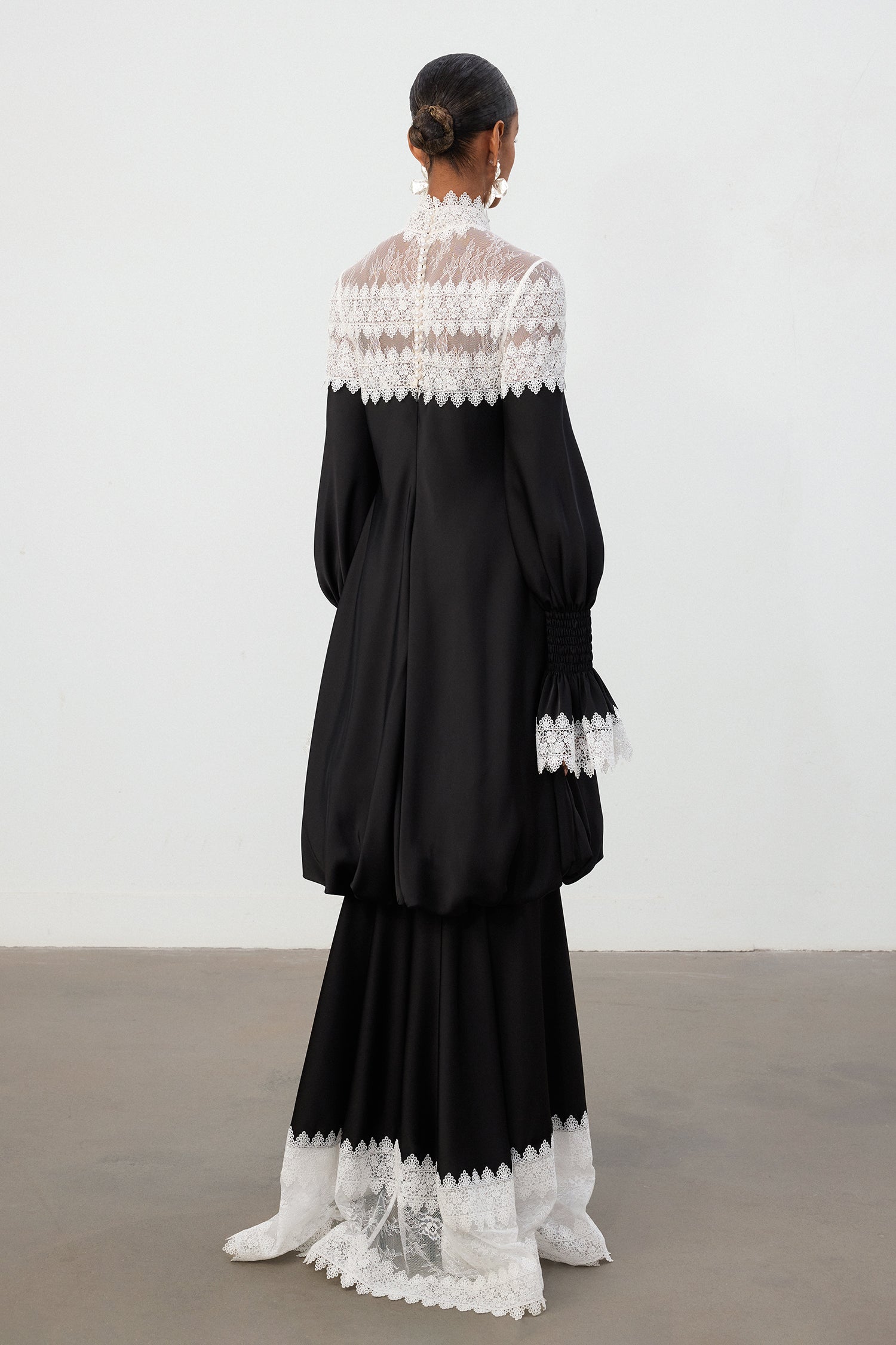 Romantic Lace-Trim Black Floor-Length Skirt	