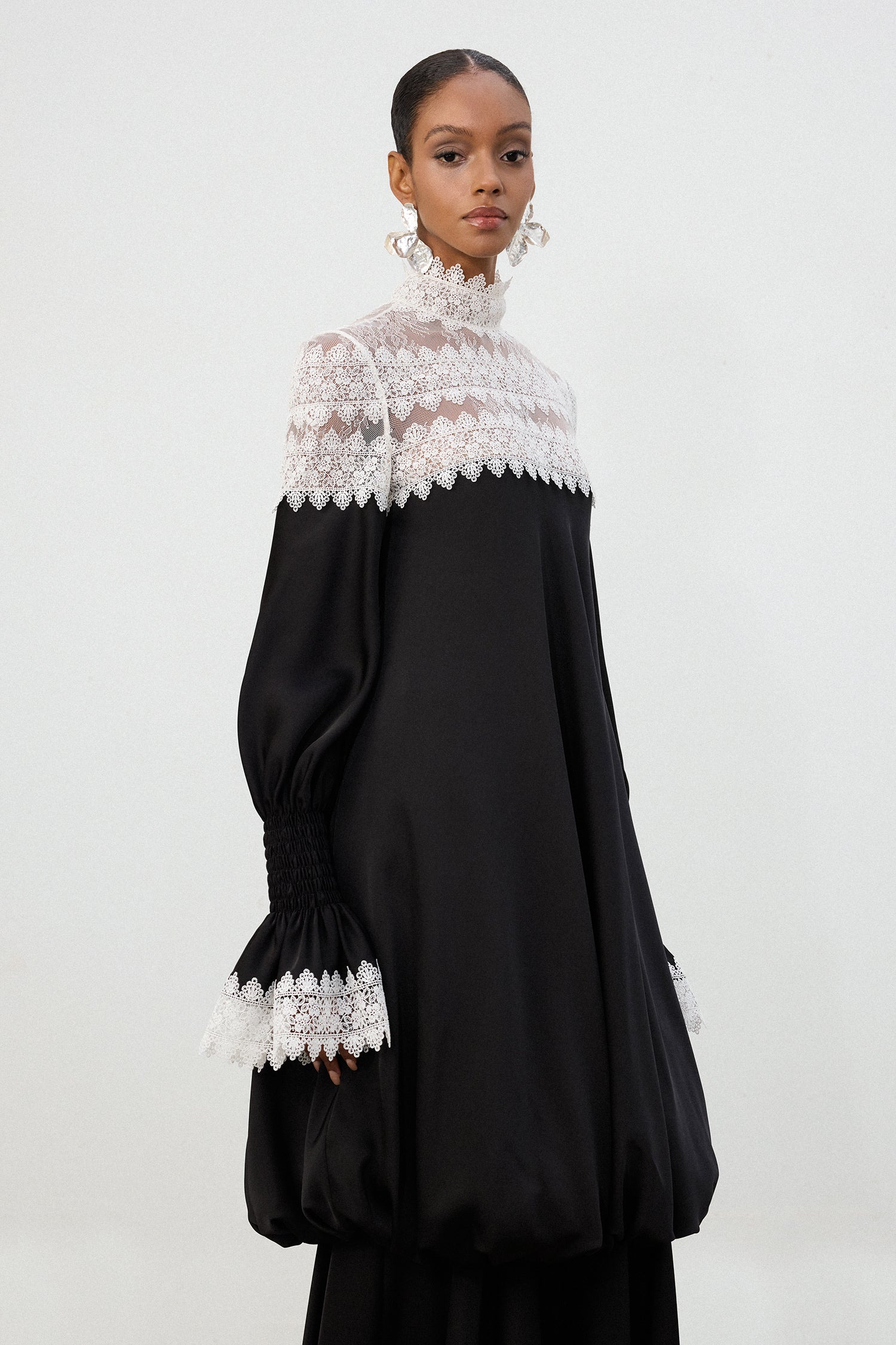 Romantic Lace-Trim Black Floor-Length Skirt	