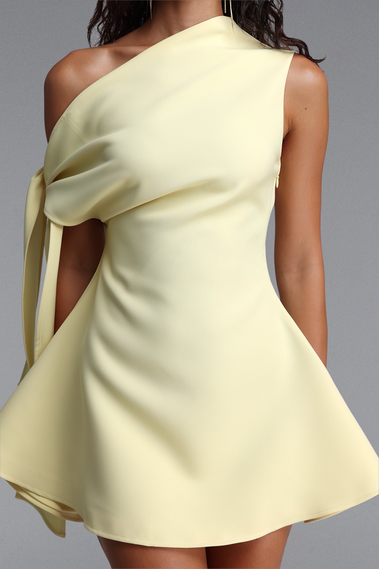 Retale One Shoulder Yellow Mini Dress	