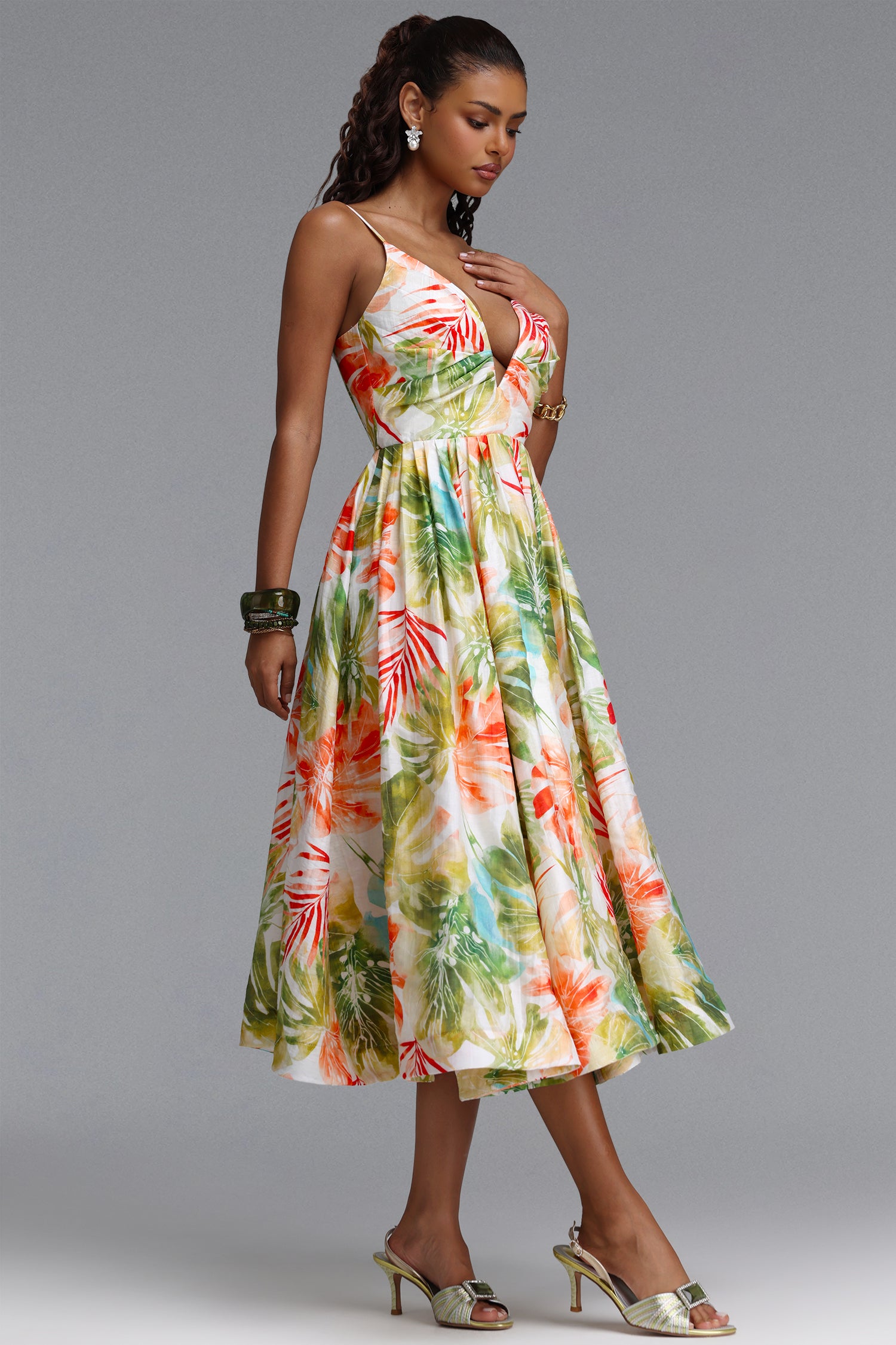Kamaria Romantic Cinched V Neck Spaghetti Strap Ruched Floral Print Woven Maxi Dress	